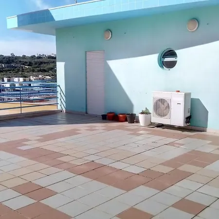 Marina Penthouse 1 * Αλμπουφέιρα