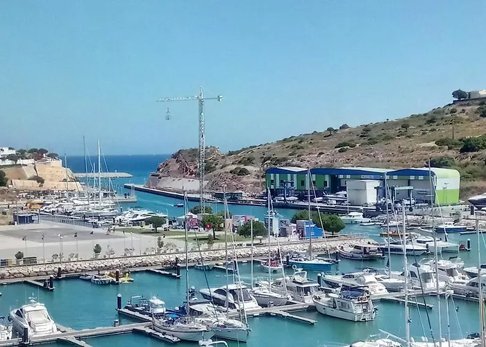 Marina Penthouse 1 Apartment